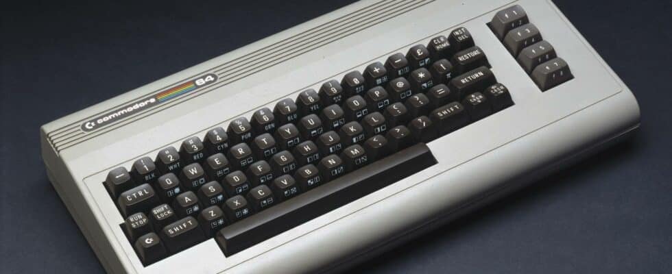 Commodore 64 microcomputer, 1982-1985 (personal computer)